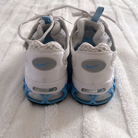 Nike women’s Air Zoom Spiridon Cage 2 'White University Blue' - Picture 5 of 7